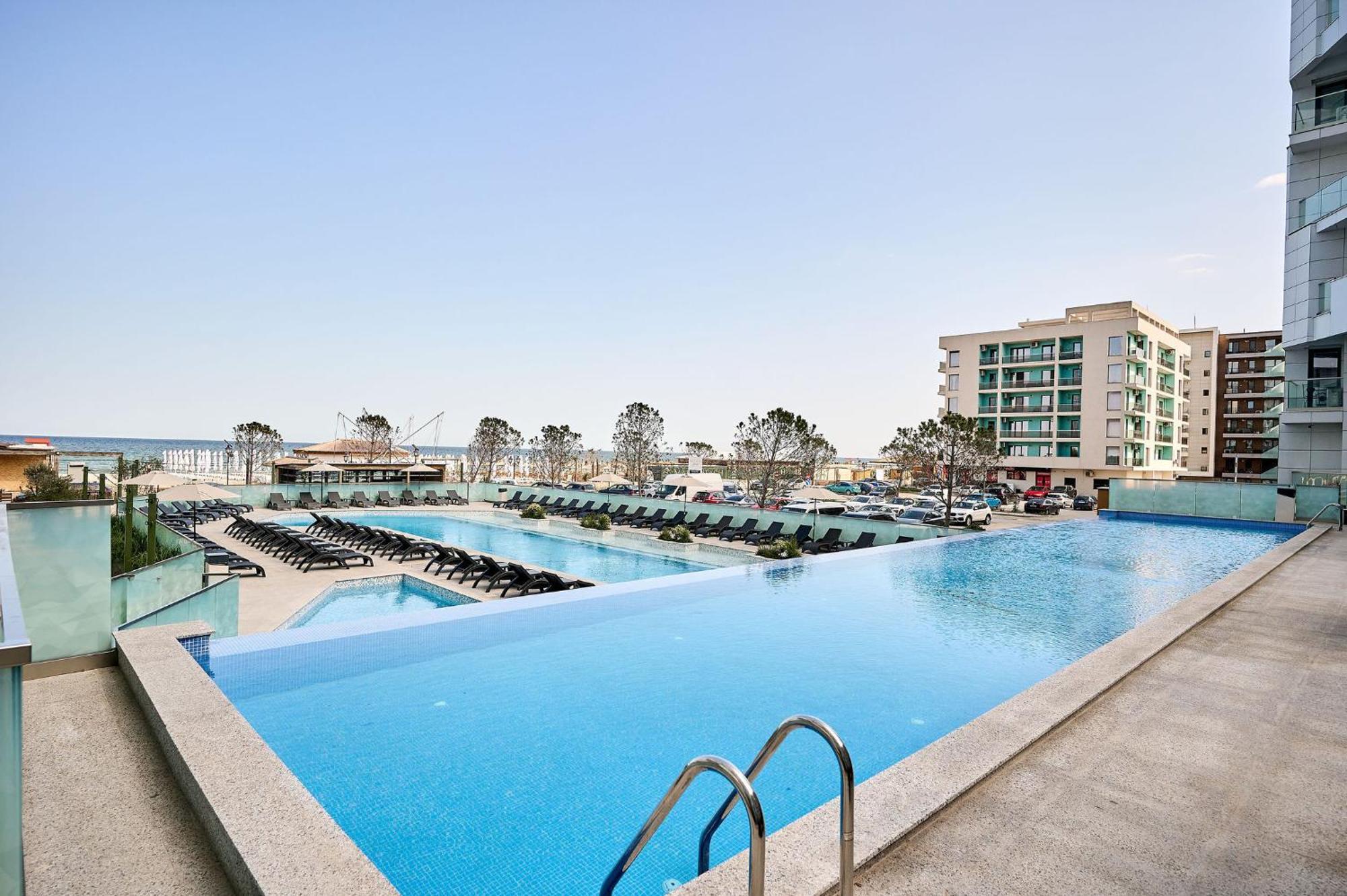 La Playa In Infinity - Parking